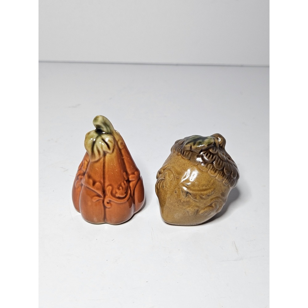 Cracker Barrel Ceramic Gourd Acorn Salt and Pepper Shakers Set Fall Decor - Picture 2 of 6